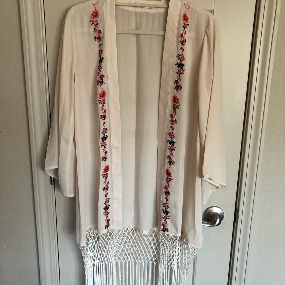Potter’s Pot Sheer Floral Stitched Fringe Kimono